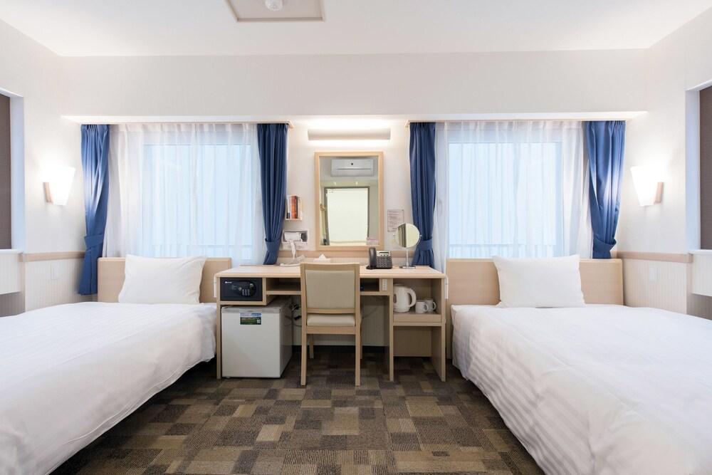 Toyoko Inn Osaka Kyobashi Sakuranomiya Екстер'єр фото