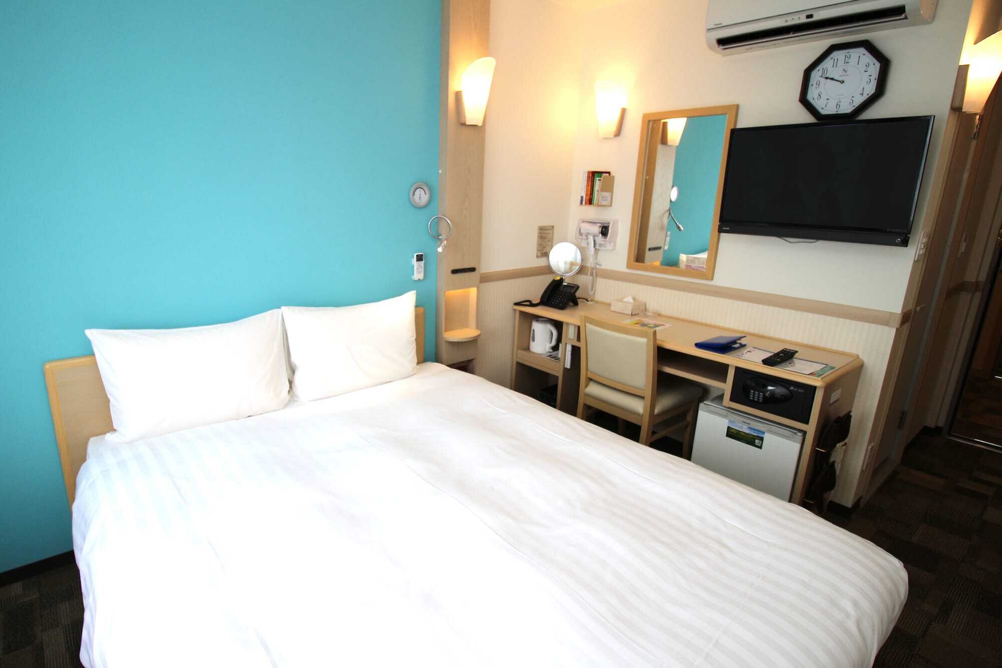 Toyoko Inn Osaka Kyobashi Sakuranomiya Екстер'єр фото