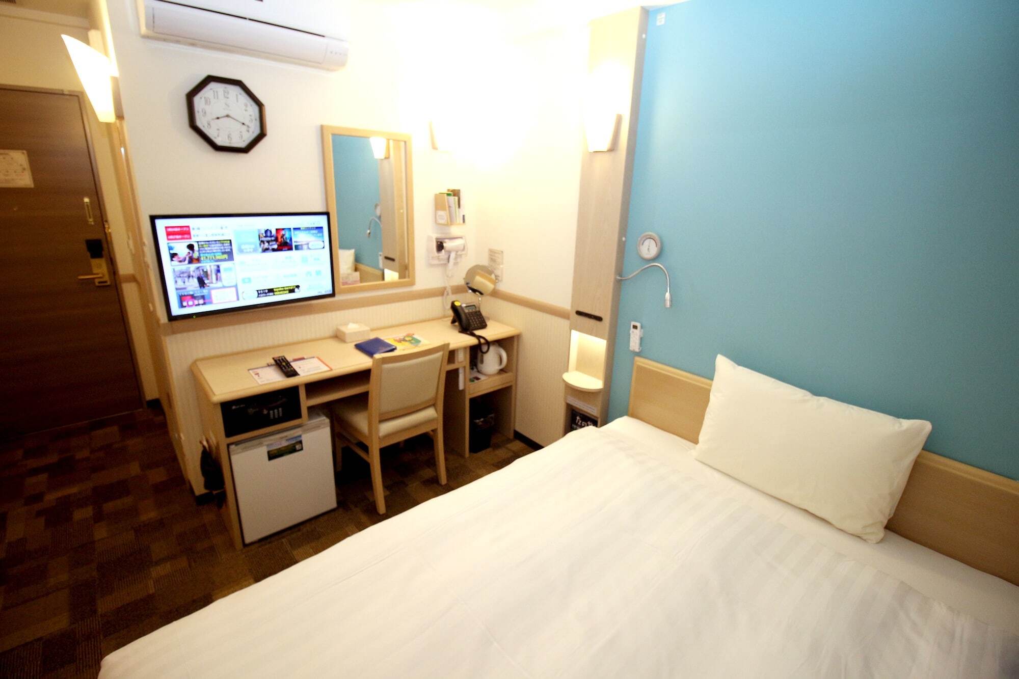 Toyoko Inn Osaka Kyobashi Sakuranomiya Екстер'єр фото